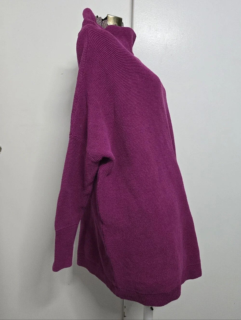 Free People Ottoman Slouchy Tunic Sweater Fuchsia Ribbed Preppy Size Medium - Picture 3 of 6